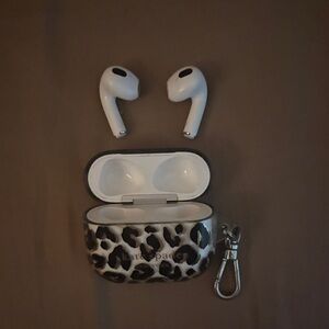 Kate Spade Leopard Print AirPods Case with White Earbuds - Air Pods included.